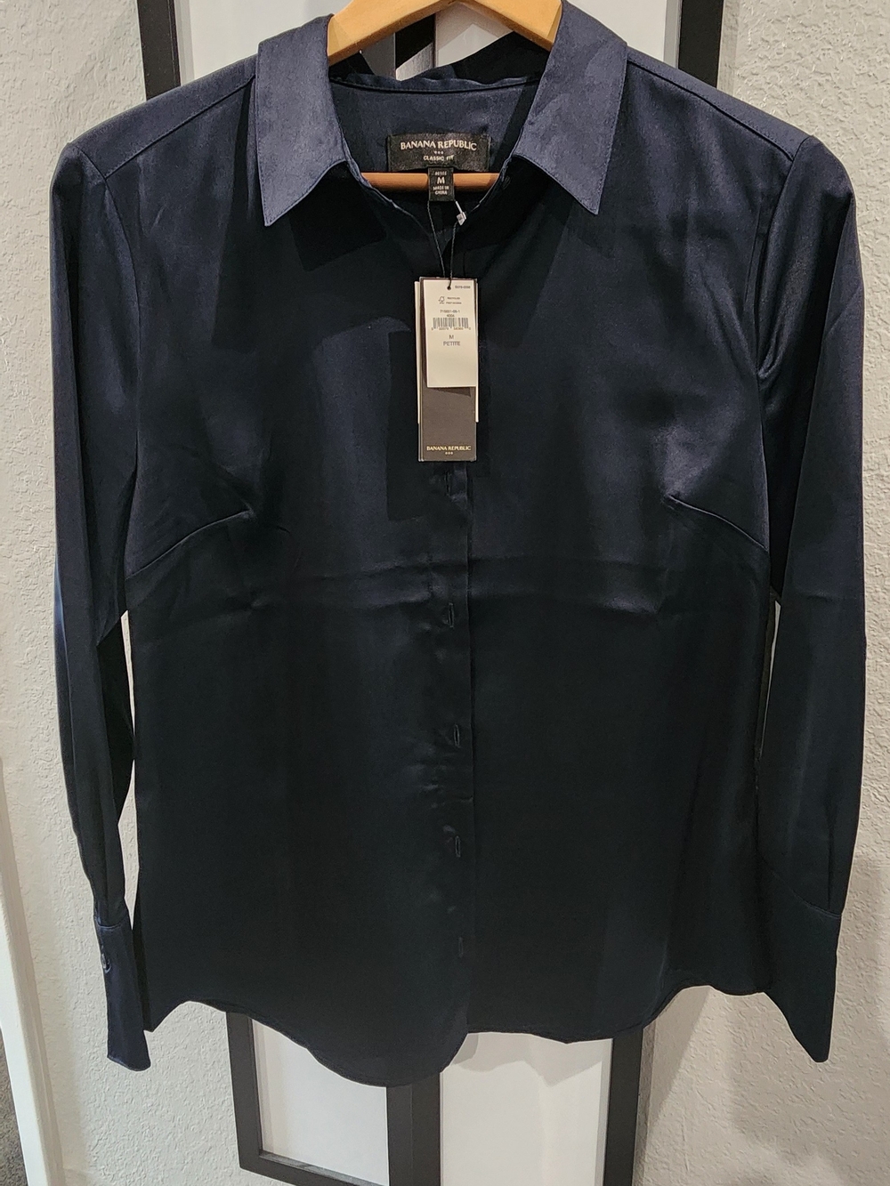 Banana Republic Women's Navy Silk-Blend Button-Up Shirt